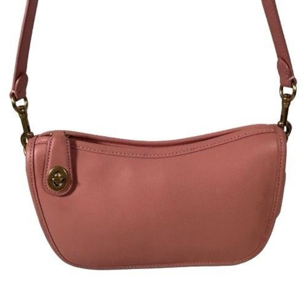 Coach 1941 Swinger Candy Pink Brass C5430 Leather Shoulder Bag The Originals - Picture 2 of 16